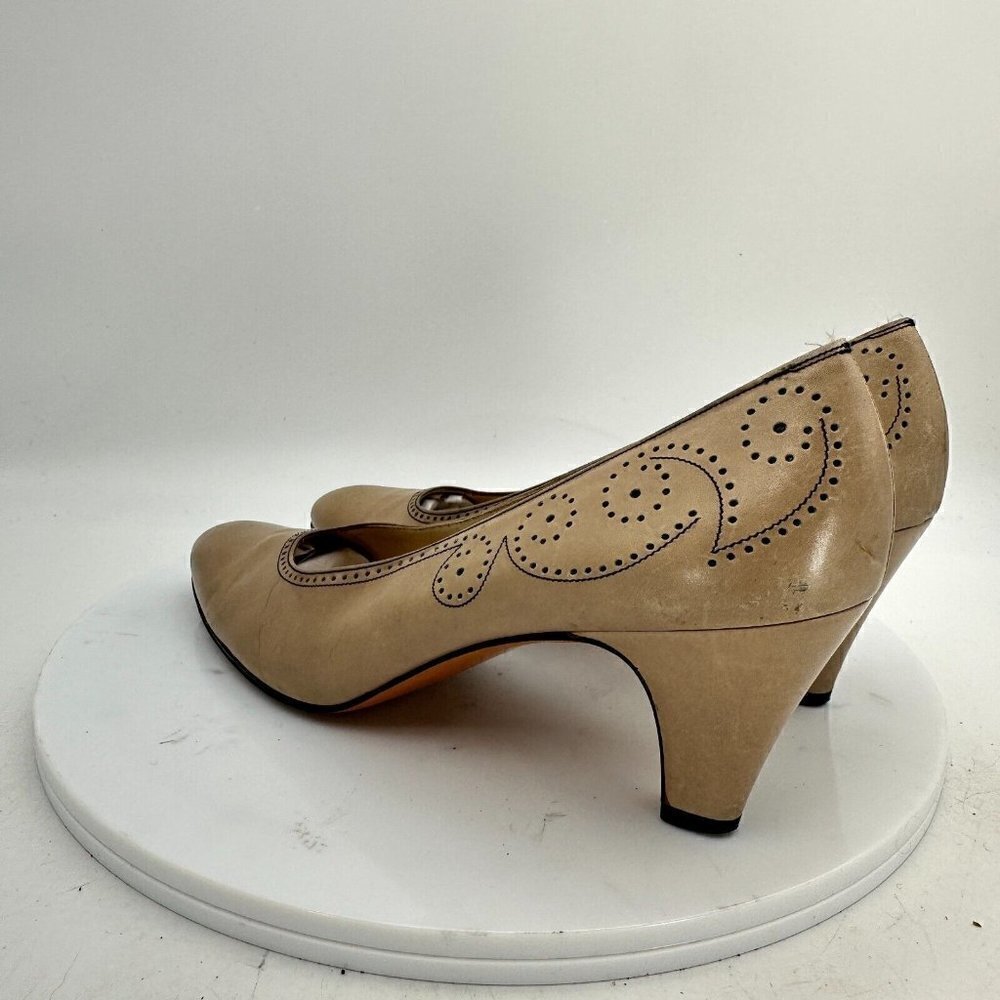 Salvatore Ferragamo Women Size 8.5 AAAA Creme Taupe Leather Heels Pump Shoes - Picture 7 of 15